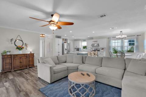 99 Palm Drive, Saddlebunch FL - photo 10 of 46