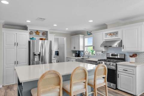 99 Palm Drive, Saddlebunch FL - photo 15 of 46