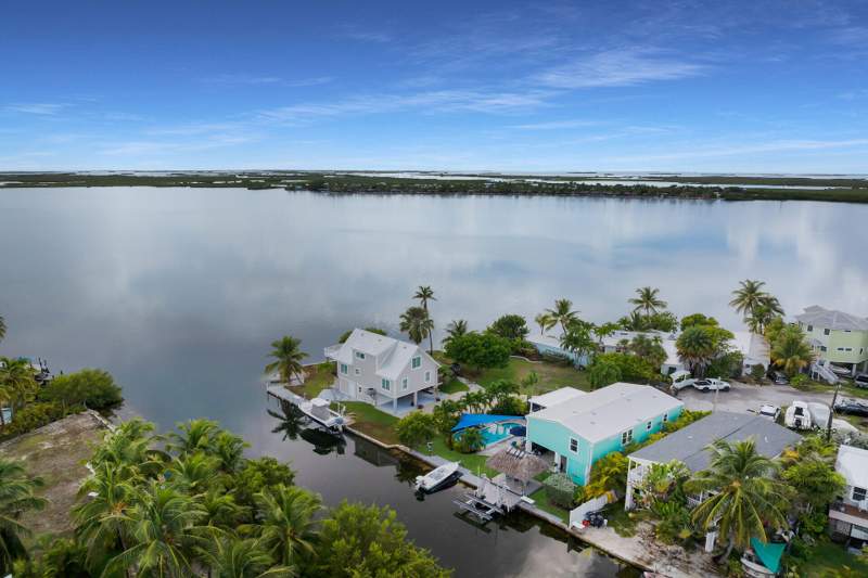 3 bedroom Single Family Residence at 99 Palm Drive, Bay Point Trlr Pk (15.0), Saddlebunch — photo 3