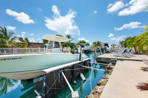 410 85Th Street Ocean, Marathon FL - photo 8 of 40