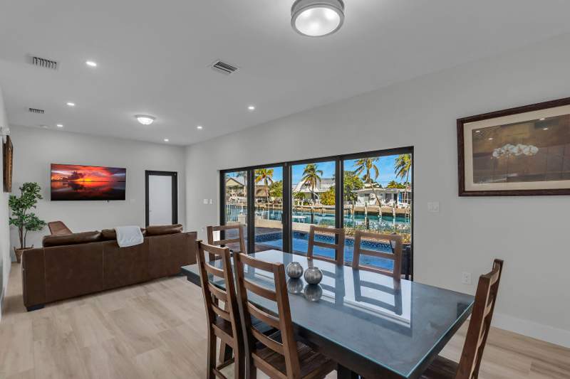 3 bedroom Half Duplex at 232 Sadowski, Marina Sub (54.0), Key Colony — photo 5