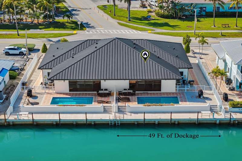 3 bedroom Half Duplex at 232 Sadowski, Marina Sub (54.0), Key Colony — photo 3