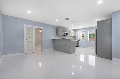 980 Oleander Road, Key Largo FL - photo 11 of 37