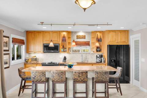 114 N Coconut Palm Boulevard, Plantation Key FL - photo 12 of 67