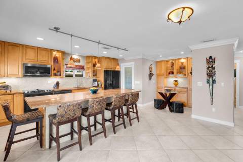 114 N Coconut Palm Boulevard, Plantation Key FL - photo 13 of 67