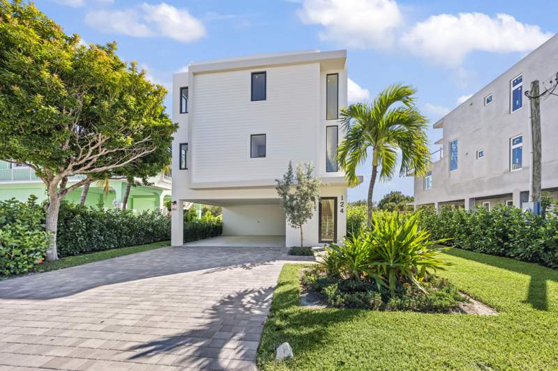 4 bedroom Single Family Residence at 124 Orchid Street, Plant Tropical Park (91.0), Plantation Key — photo 2