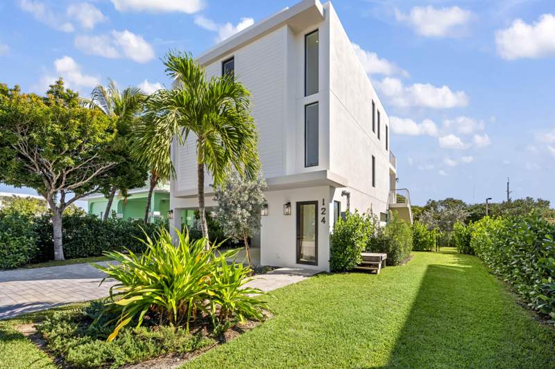 4 bedroom Single Family Residence at 124 Orchid Street, Plant Tropical Park (91.0), Plantation Key — photo 3