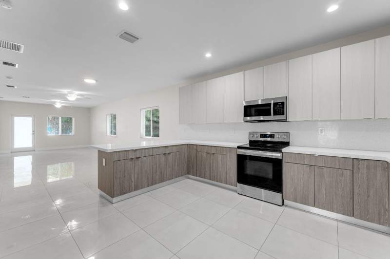 3 bedroom Single Family Residence at 146 Dove Lake Drive, Ocean Park Village (92.5), Key Largo — photo 2