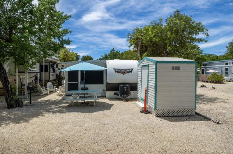 2 bedroom Mobile Home at 101551 Overseas Highway ## 165, Key Largo Kampground (101.5), Key Largo — photo 2