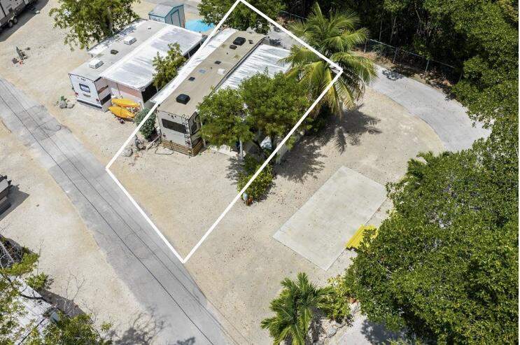 2 bedroom Mobile Home at 101551 Overseas Highway ## 164, Key Largo Kampground (101.5), Key Largo — photo 4