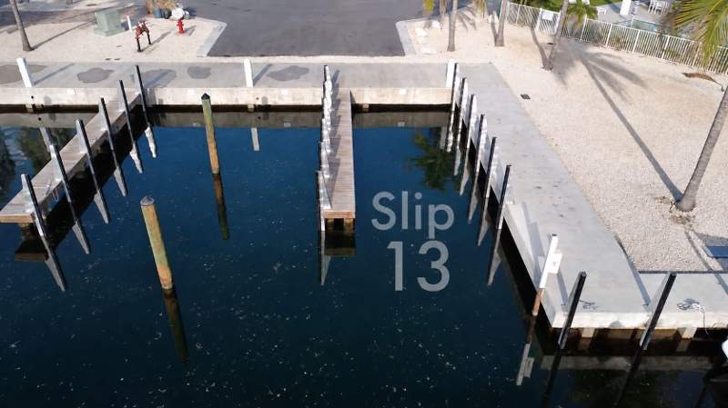 5 bedroom Single Family Residence at 813 39Th St Gulf Street, Marathon Beach (49.0), Marathon — photo 3