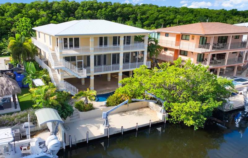 4 bedroom Single Family Residence at 52 S Andros Road, Ocean Isle Estates (106.0), Key Largo — photo 2