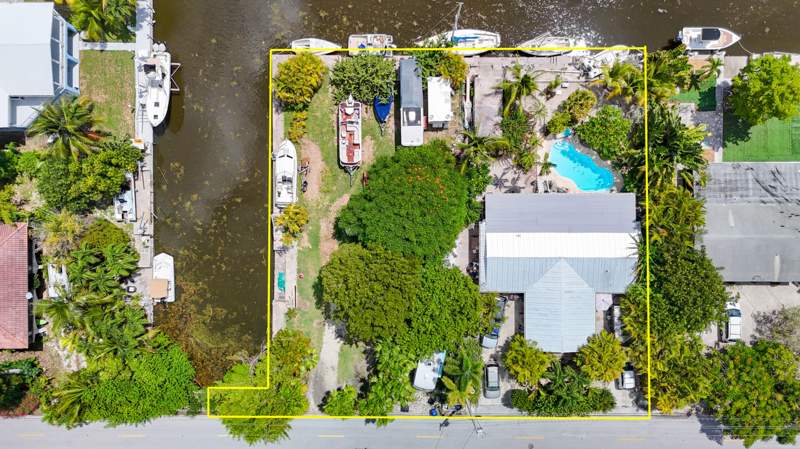 3 bedroom Single Family Residence at 545 Ixora Drive, Whispering Pines (30.5), Big Pine Key — photo 1