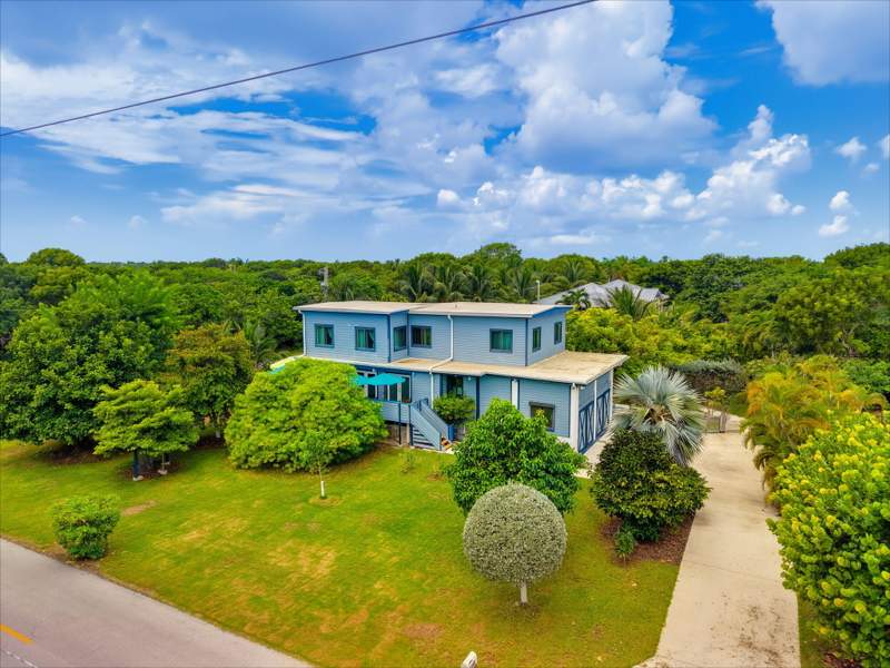 4 bedroom Single Family Residence at 1160 Avenue A, Palm Villa (30.5), Big Pine Key — photo 3