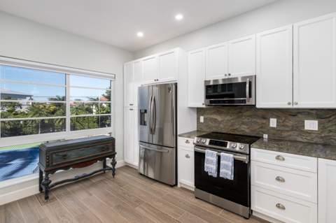 117 Coco Plum Drive #D2, Marathon FL - photo 14 of 50