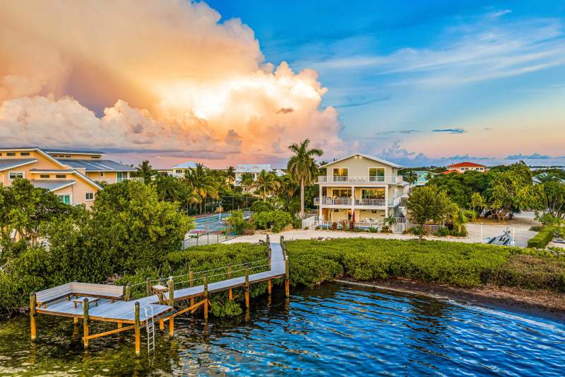 4 bedroom Single Family Residence at 355 Stirrup Key Boulevard, Stirrup Key Sub (52.5), Marathon — photo 5
