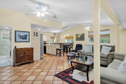 323 Bay view Avenue, Key Largo FL - photo 9 of 67