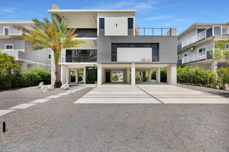 6 bedroom Single Family Residence at 64 S Andros Road, Ocean Isle Estates (106.0), Key Largo — photo 3