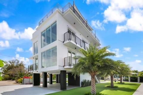 265 Pueblo Street, Plantation Key FL - photo 13 of 87