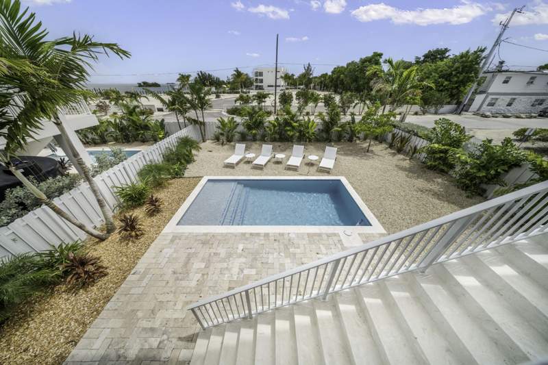 5 bedroom Single Family Residence at 818 39Th Street Gulf, Marathon Beach (49.0), Marathon — photo 4