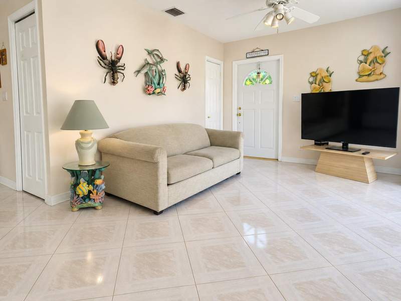 3 bedroom Single Family Residence at 1032 Dove Road, Lime Grove Estates (96.0), Key Largo — photo 2
