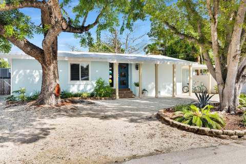970 95th Street Ocean, Marathon FL - photo 7 of 47