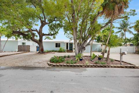 970 95th Street Ocean, Marathon FL - photo 6 of 47