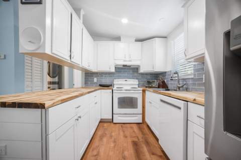 336 Orange Avenue, Marathon FL - photo 12 of 25