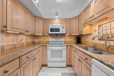 15 Sombrero Boulevard #212W, Marathon FL - photo 11 of 37