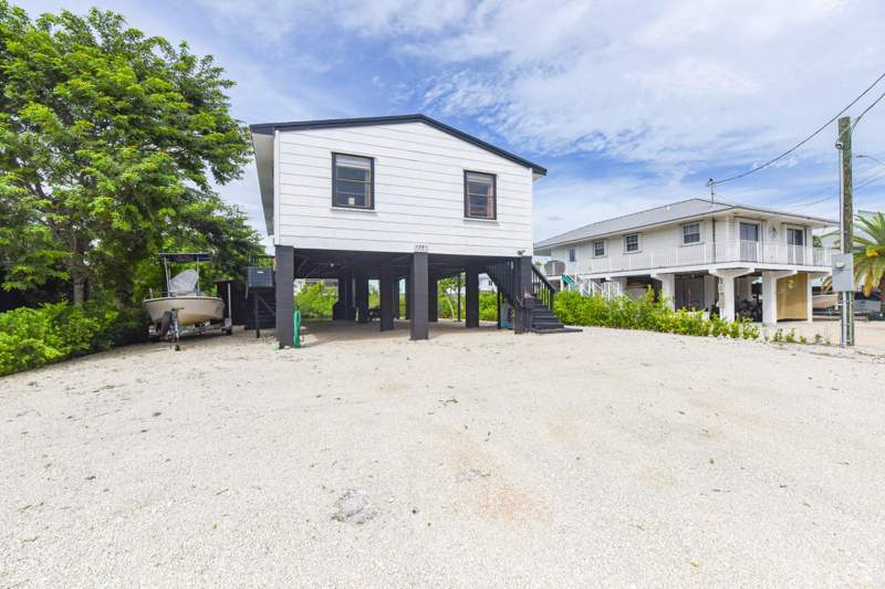 3 bedroom Single Family Residence at 74 Pelican Lane, Cahill Pines & Palms (30.0), Big Pine Key — photo 2