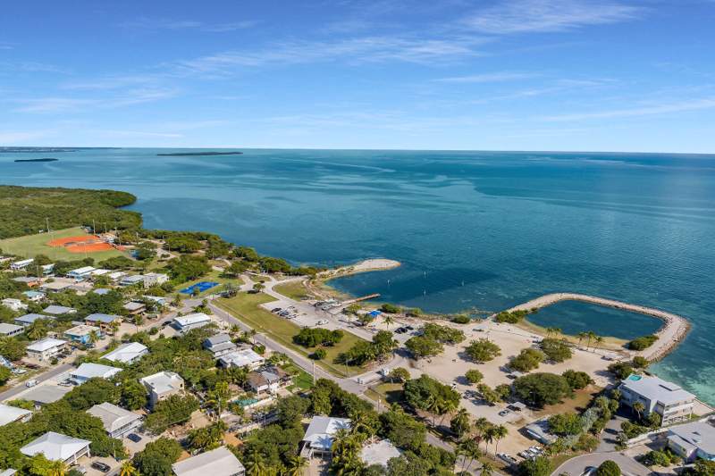 4 bedroom Single Family Residence at 108 Atlantic Avenue, Harris Ocean Park (93.0), Key Largo — photo 5