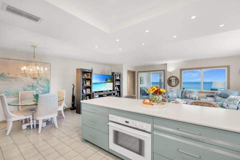 1025 W Ocean Drive #2 W, Key Colony FL - photo 9 of 28