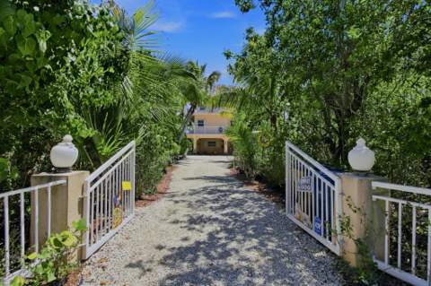 17050 Old State Road #4A, Sugarloaf Key FL - photo 10 of 60