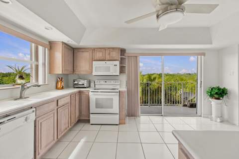 17050 Old State Road #4A, Sugarloaf Key FL - photo 16 of 60