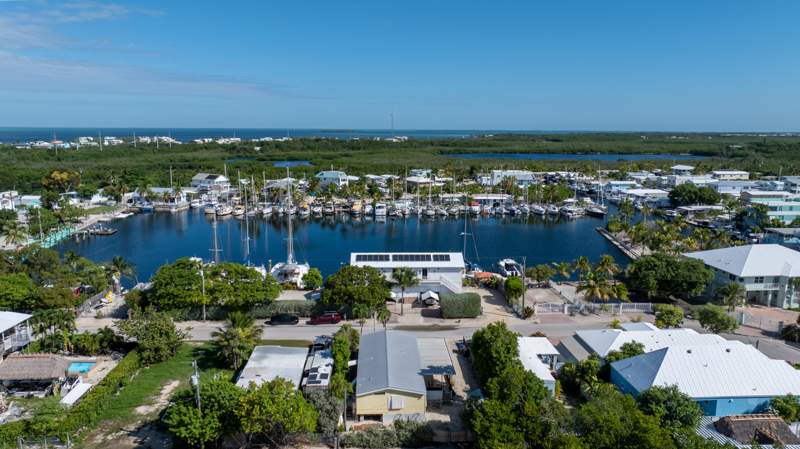 2 bedroom Mobile Home at 252 Oleander Drive, Sherrill Park (92.5), Key Largo — photo 2