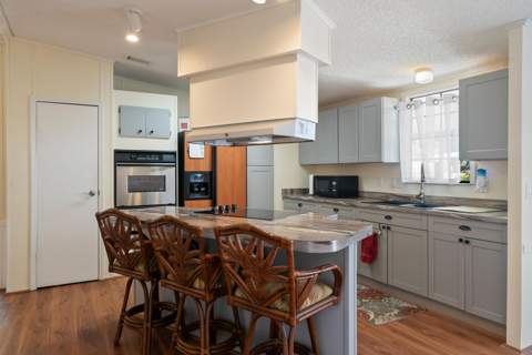 252 Oleander Drive, Key Largo FL - photo 10 of 37