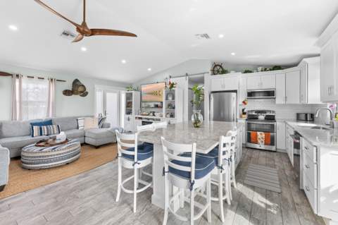 1325 Avenue H, Marathon FL - photo 8 of 47