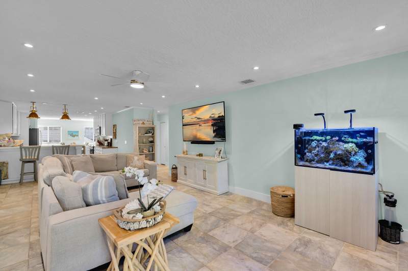 2 bedroom Single Family Residence at 202 Hibiscus Street, Plant Key Colony (90.0), Plantation Key — photo 4