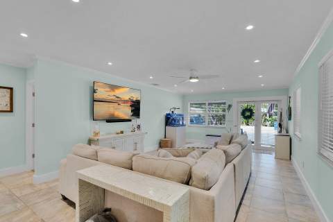 202 Hibiscus Street, Plantation Key FL - photo 6 of 28