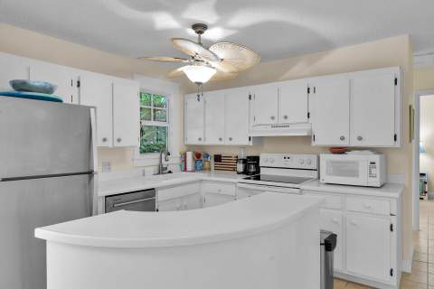2911 Seidenberg Avenue, Key West FL - photo 15 of 25