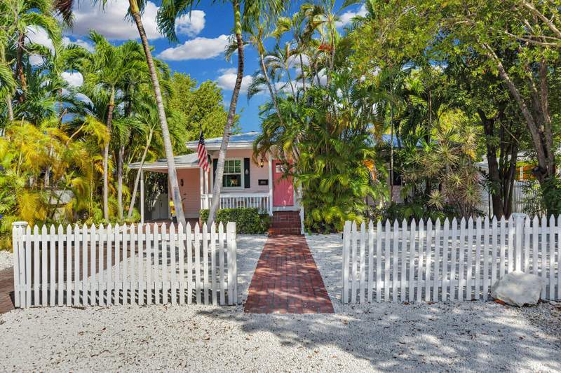 3 bedroom Single Family Residence at 2911 Seidenberg Avenue, Lime Grove (3.0), Key West — photo 2