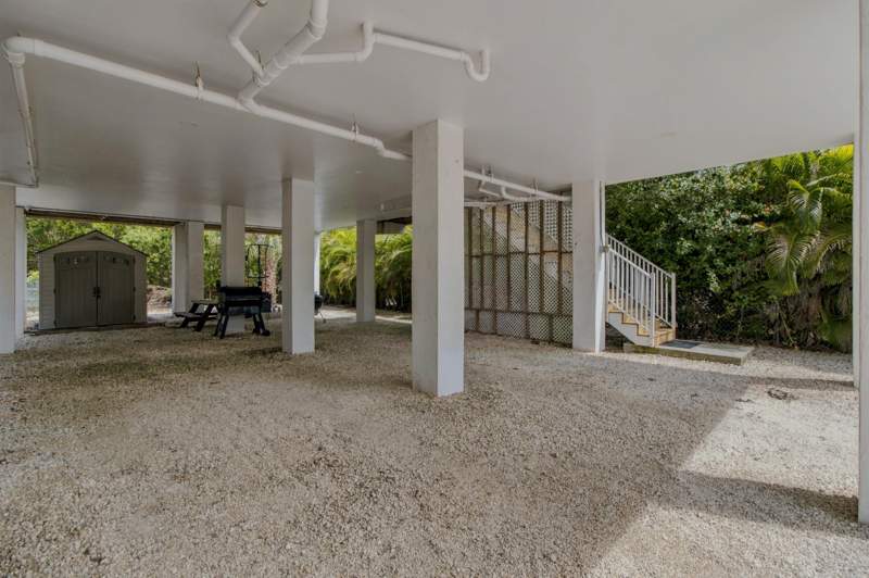 3 bedroom Single Family Residence at 31169 Avenue G, Sands Sub (31.0), Big Pine Key — photo 3