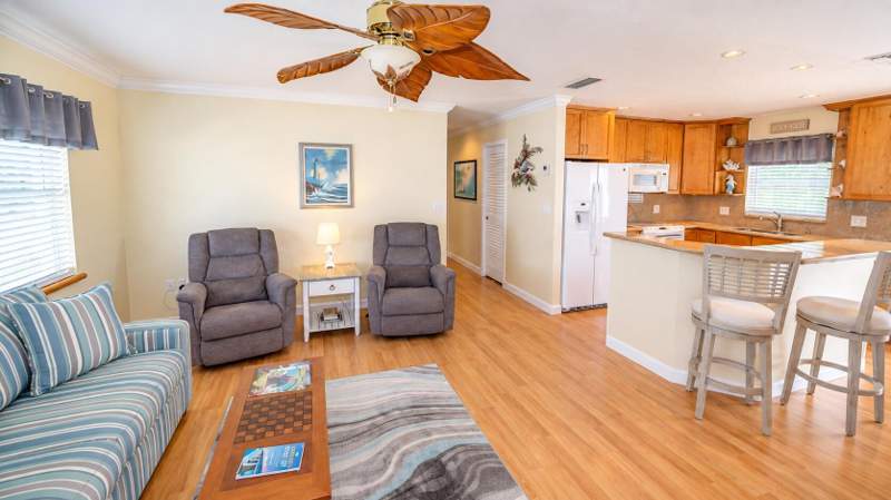 2 bedroom Condominium at 40 High Point Road #703, Plant Villas (88.5), Plantation Key — photo 2