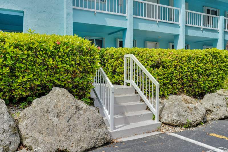 2 bedroom Condominium at 98381 Windward Avenue, Landings of Largo (98.0), Key Largo — photo 2