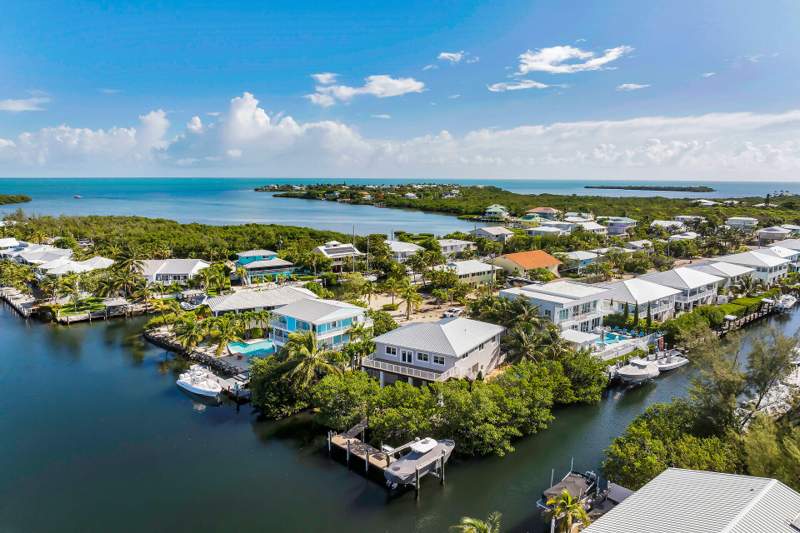 3 bedroom Single Family Residence at 217 Bruce Court, Sea-Air Estates (52.0), Marathon — photo 5