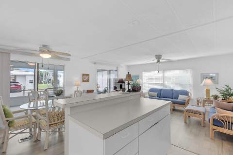 812 S Silver Circle, Key Largo FL - photo 13 of 47