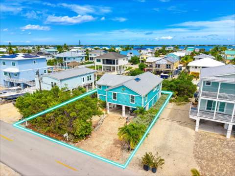 569 Pirates Road, Little Torch Key FL - photo 7 of 69