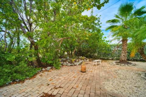 569 Pirates Road, Little Torch Key FL - photo 10 of 69