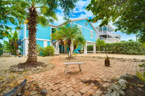 569 Pirates Road, Little Torch Key FL - photo 11 of 69