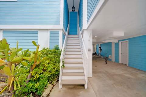 569 Pirates Road, Little Torch Key FL - photo 12 of 69